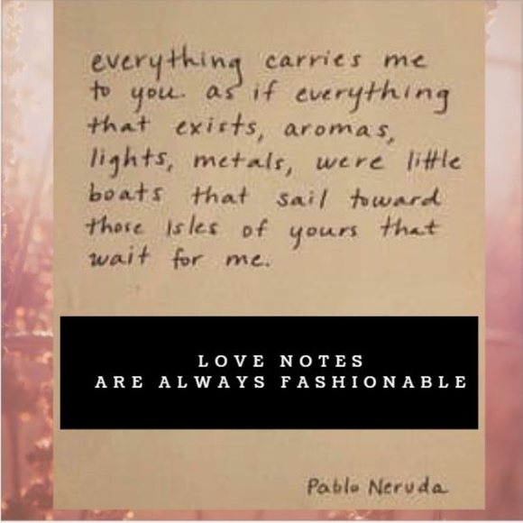 COLD SHOULDER 🆕️ Shirt Icy White Blue Bell Sleeve - Picture 6 of 8